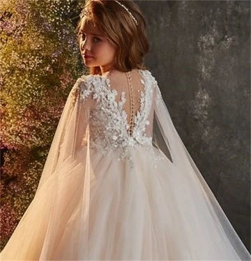 Robe de mariée élégante en tulle, coupe trapèze, avec appliques en dentelle florale et manches longues transparentes