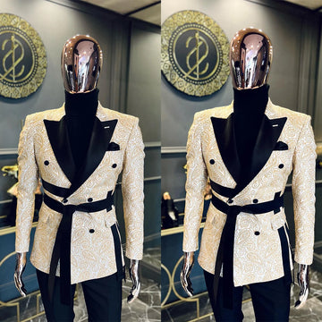 Elegante blazer de boda cruzado con estampado floral de jacquard para hombre: chaqueta de graduación a medida con solapa de pico y cinturón elegante.