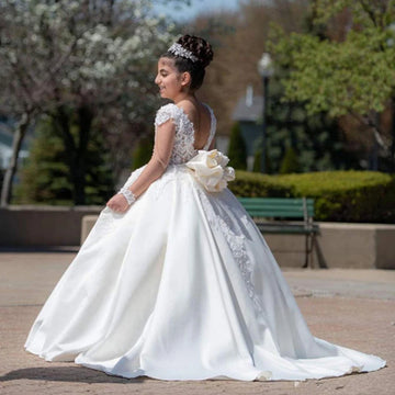 Vestido elegante de encaje blanco para niña de las flores con lazo grande y mangas cortas