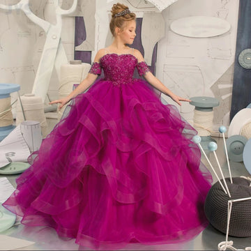 Vestido elegante de tul con capas y apliques de encaje morado para niñas con hombros descubiertos