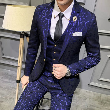 Ensemble smoking homme coupe slim à fleurs élégant – Bleu roi et bordeaux : manteau, gilet et pantalon élégants pour les occasions formelles