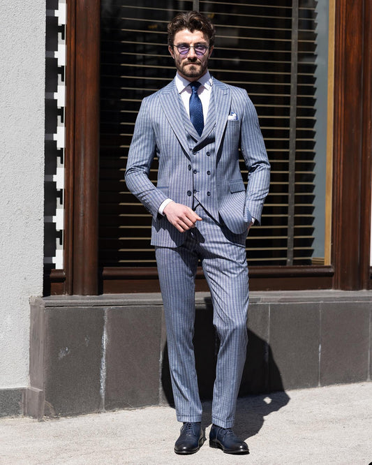 Costume de luxe pour homme 3 pièces, blazer, gilet, pantalon, revers pointu, simple boutonnage, rayures fines, costume de marié formel sur mesure pour homme