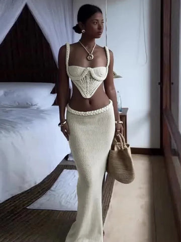 Conjunto de 2 piezas de crochet fruncido para mujer, top irregular con espalda descubierta y vendaje cruzado + falda larga lisa, trajes de playa para vacaciones