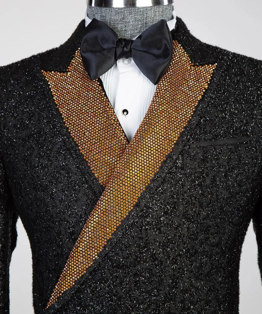 Chaqueta de hombre con lentejuelas brillantes, corte entallado, botonadura sencilla, solapas de pico, esmoquin de boda con cinturón y pantalones negros.