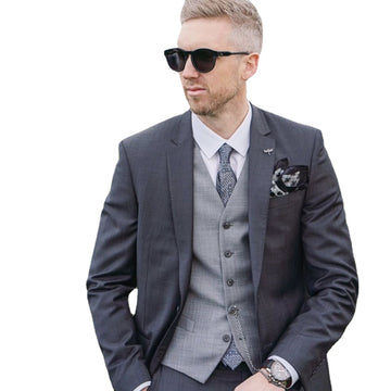 Dark Grey Jacket Pant Light Grey Vest Suit 3 Pieces Trajes De Hombre Terno Custume Homme Wedding Terno Blazer