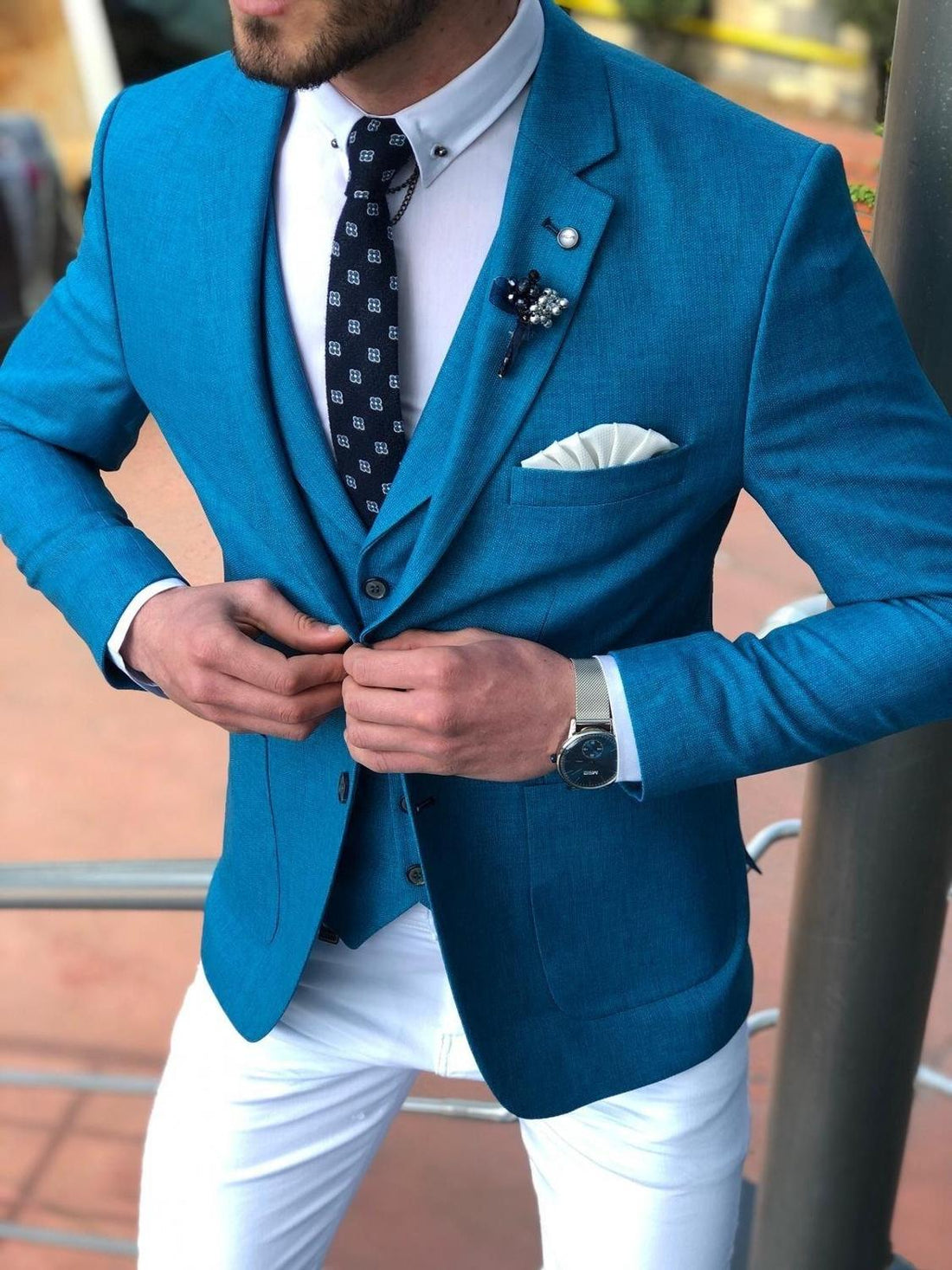 Blue Formal Men Suits Wedding Tuxedos Grooms Bride Men Dinner Wear Blazers Outfits Sets Business Suit (Jackets+Vests+Pants)
