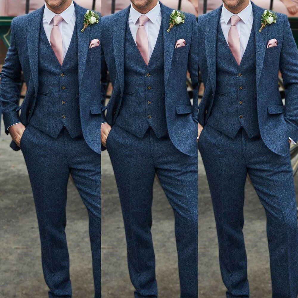 Trajes clásicos para hombre con chaqueta de tres piezas de botonadura sencilla, chaleco y pantalones, hechos a medida, para novios, bodas y ocasiones formales. 