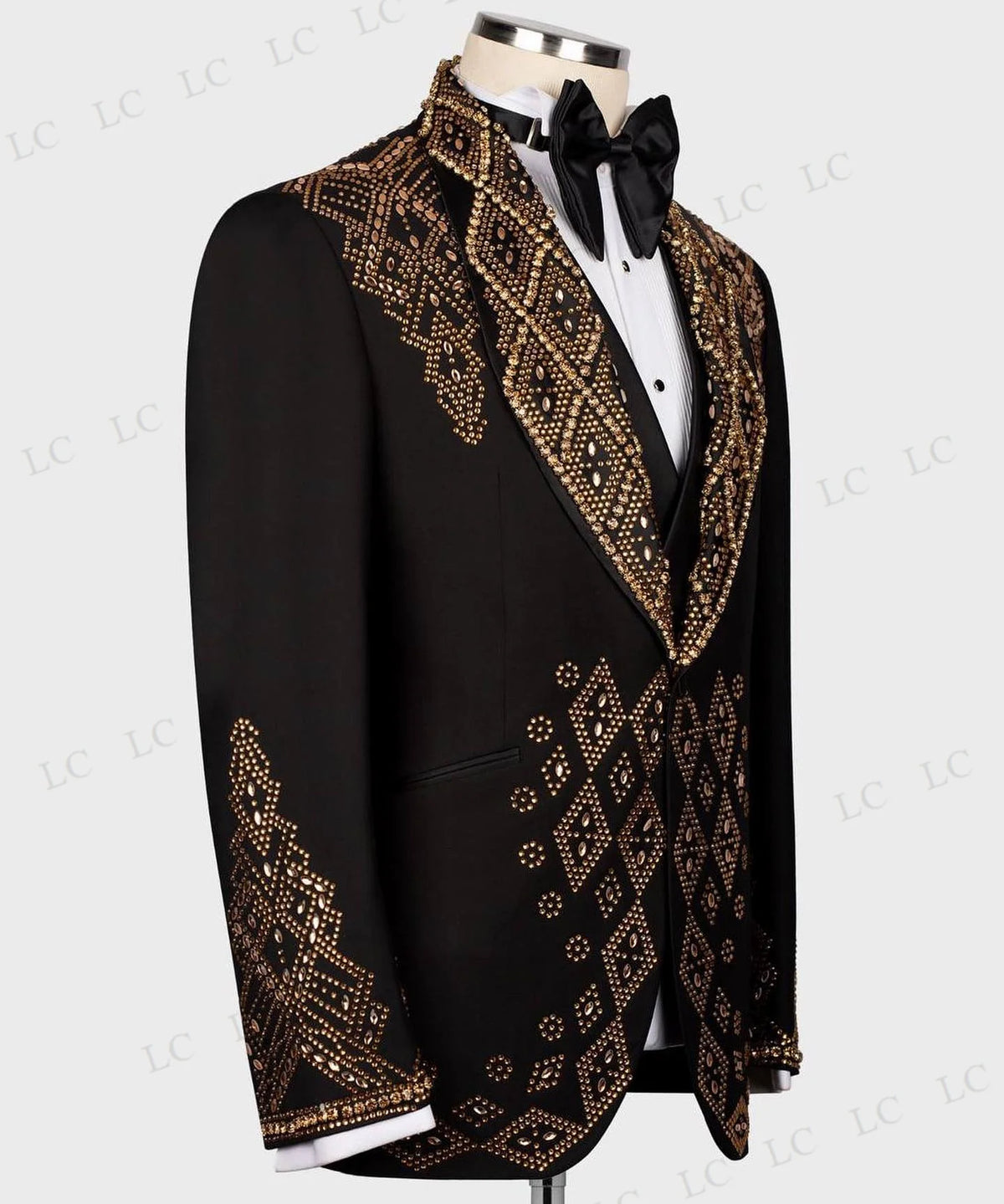 Costume smoking élégant pour homme avec détails en cristal et perles, coupe slim à un bouton, pour mariages et événements formels