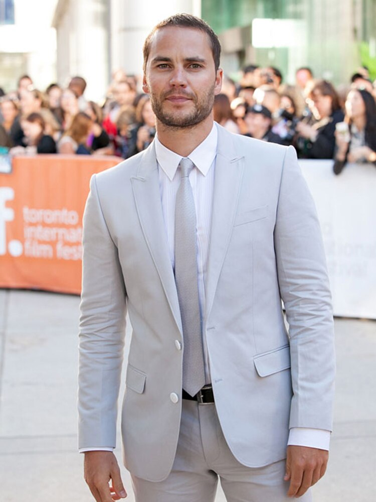 Light Grey 2 Piece Slim Men Business Suit Tailor Made Groom Wedding Tuxedo 2 Piece Prom Wedding Business Men Suit