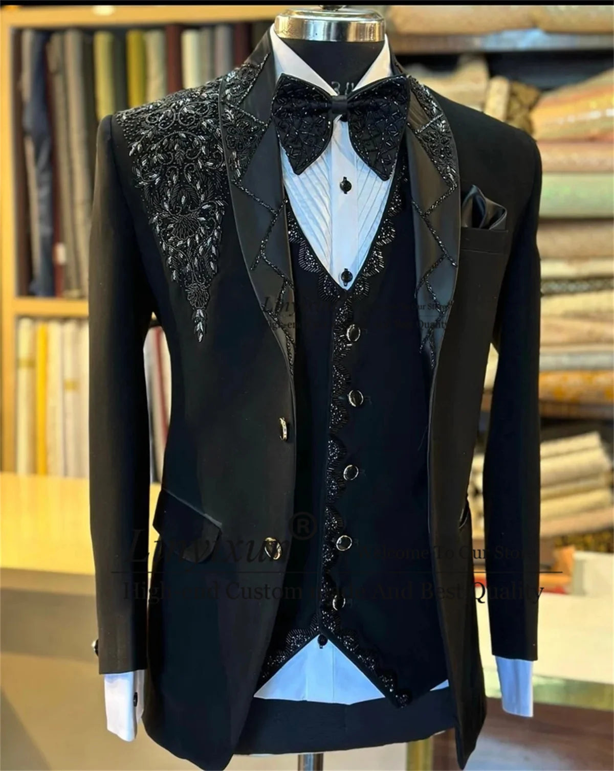 Elegante conjunto de esmoquin de 3 piezas con cristales bordados para hombre, ideal para bodas, eventos formales y bailes de graduación: blazer y chaleco de lujo de corte entallado.