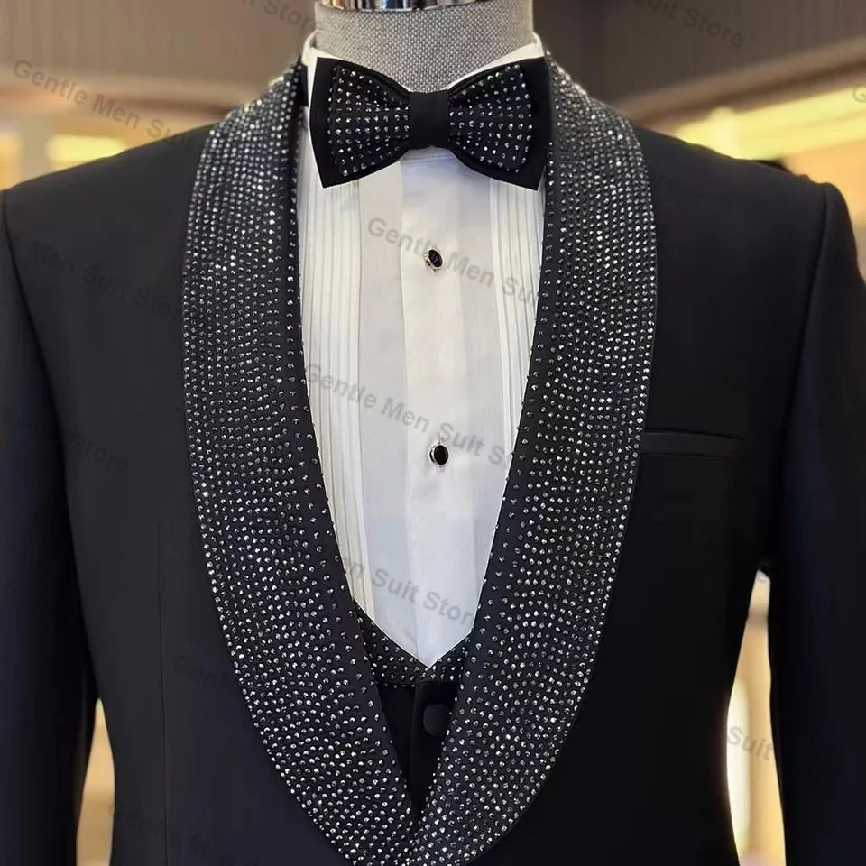 Traje de esmoquin negro para hombre con solapa chal con diamantes de imitación y pajarita a juego