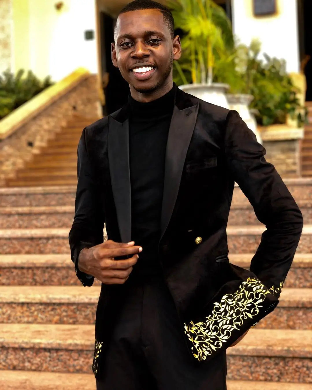 Black Unique Business Men Suits With Applique One Pieces Jacket Custom Made Designer Wedding Party Formal Occasion
