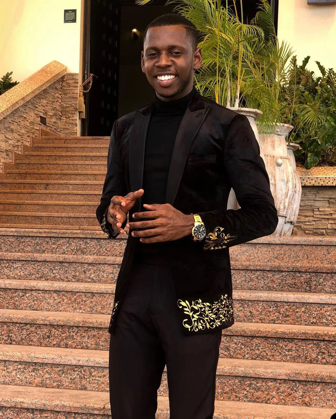 Black Unique Business Men Suits With Applique One Pieces Jacket Custom Made Designer Wedding Party Formal Occasion