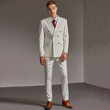Ensemble élégant blazer croisé et pantalon pour homme. Costume sur mesure de haute qualité pour mariages et événements formels.