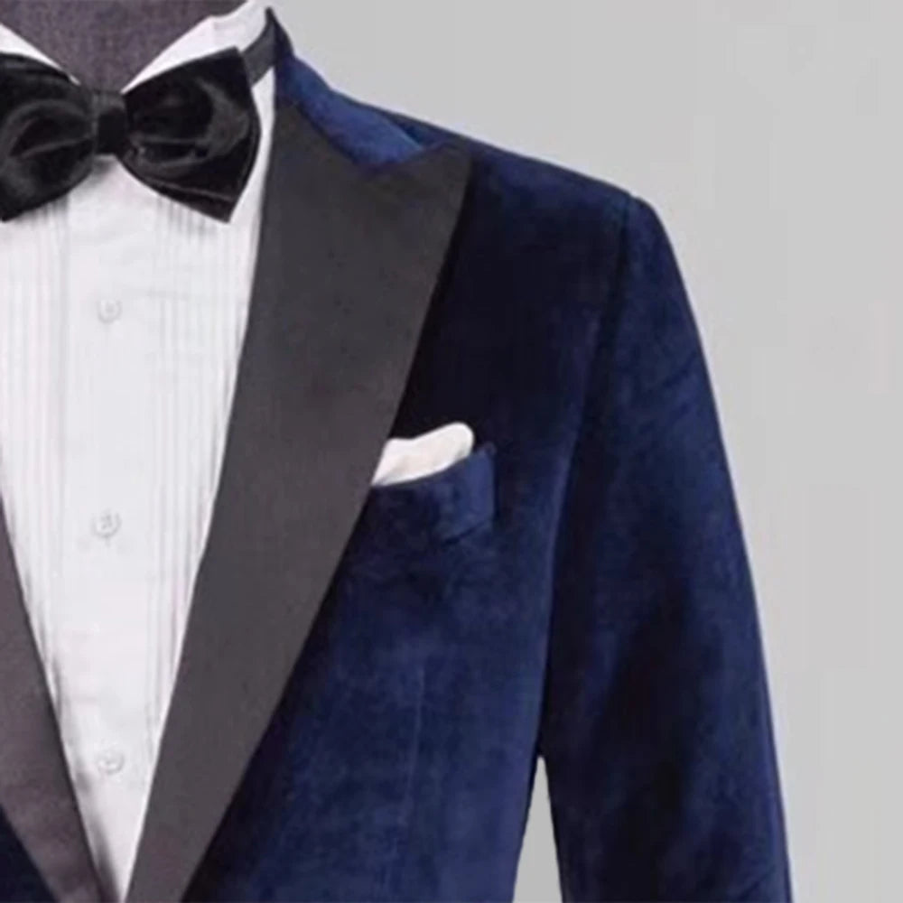 Elegant Velvet Tuxedo Suit Set for Men – Stylish 2-Piece Blazer and Pants for Weddings and Formal Occasions – Tailored Fit