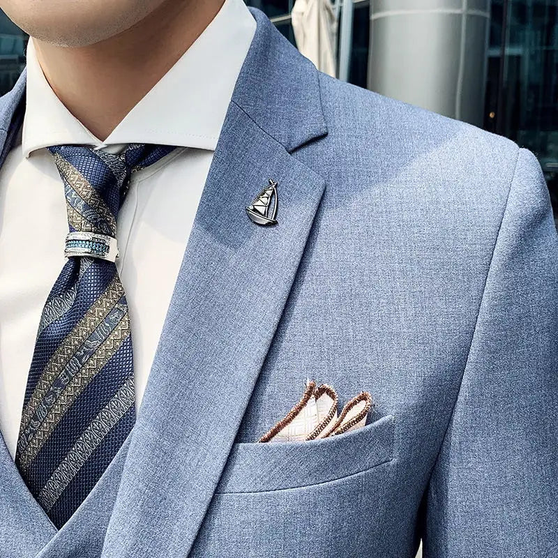 Conjunto de 3 piezas de traje de caballero de estilo italiano elegante, informal, de negocios y de color liso (chaqueta, chaleco y pantalón) para hombre.