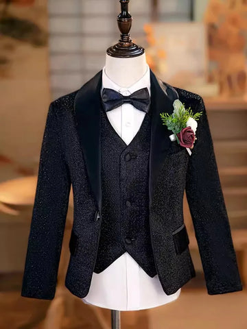 Elegante traje de esmoquin negro brillante con pajarita para niño: perfecto para bodas, fiestas y sesiones de fotos. 