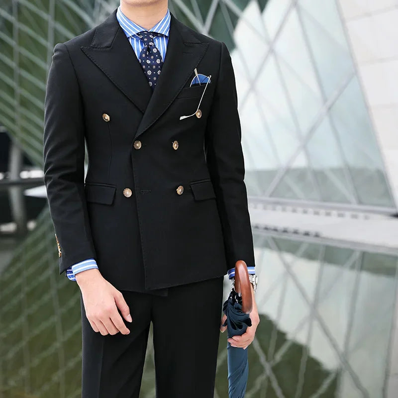 Costume croisé kaki pour homme avec revers en pointe et détails de boutons