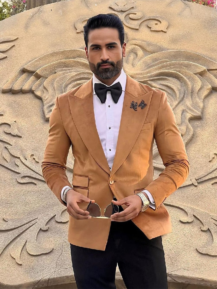 Costume marron 2 pièces pour homme, blazer en velours, pantalon noir, un bouton, revers en pointe, smoking, costume de mariage moderne pour homme 