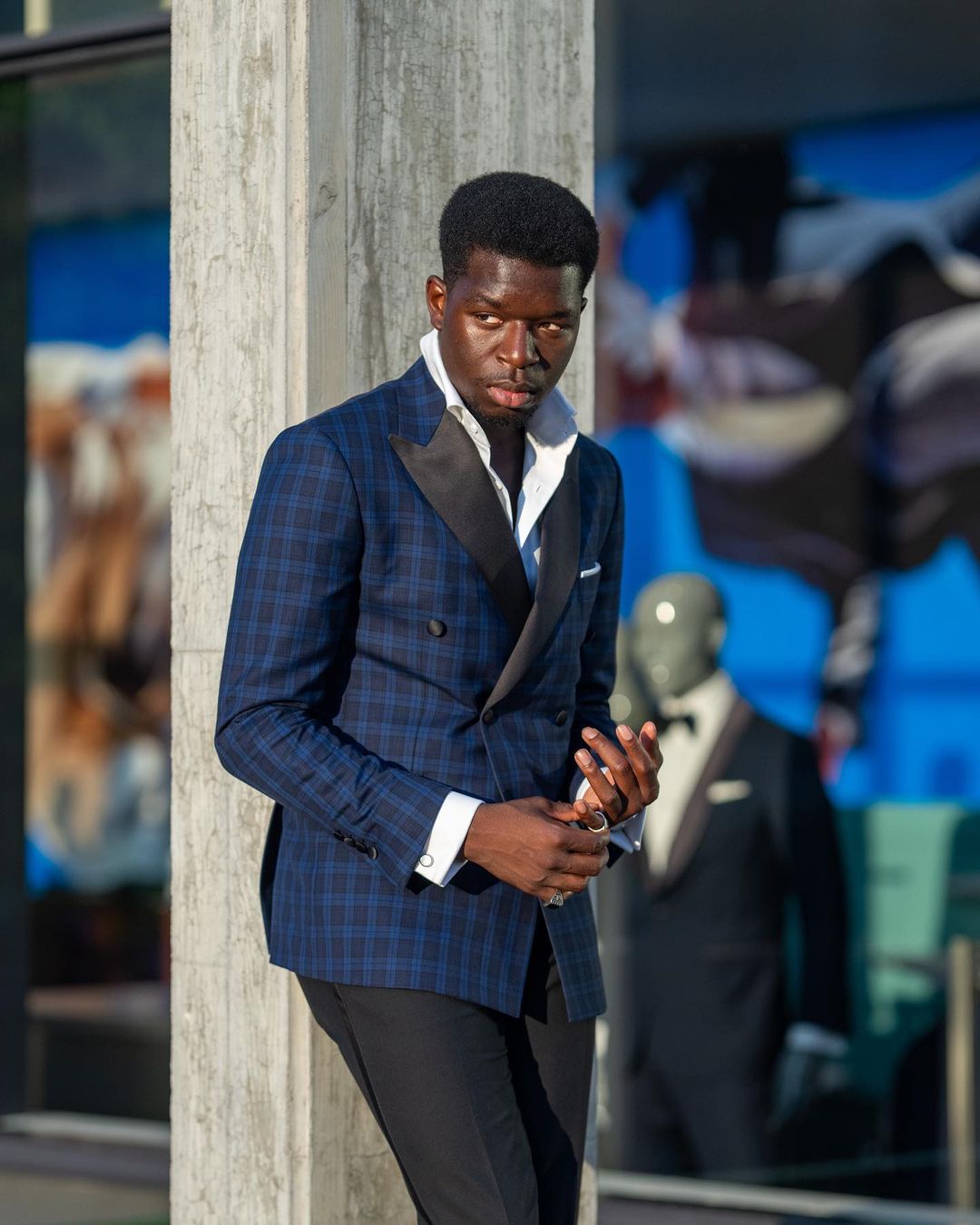 Traje clásico de cuadros negros para hombre, traje de boda de dos piezas con cuello cerrado, esmoquin para hombre, traje formal de alta calidad para ocasiones especiales. 