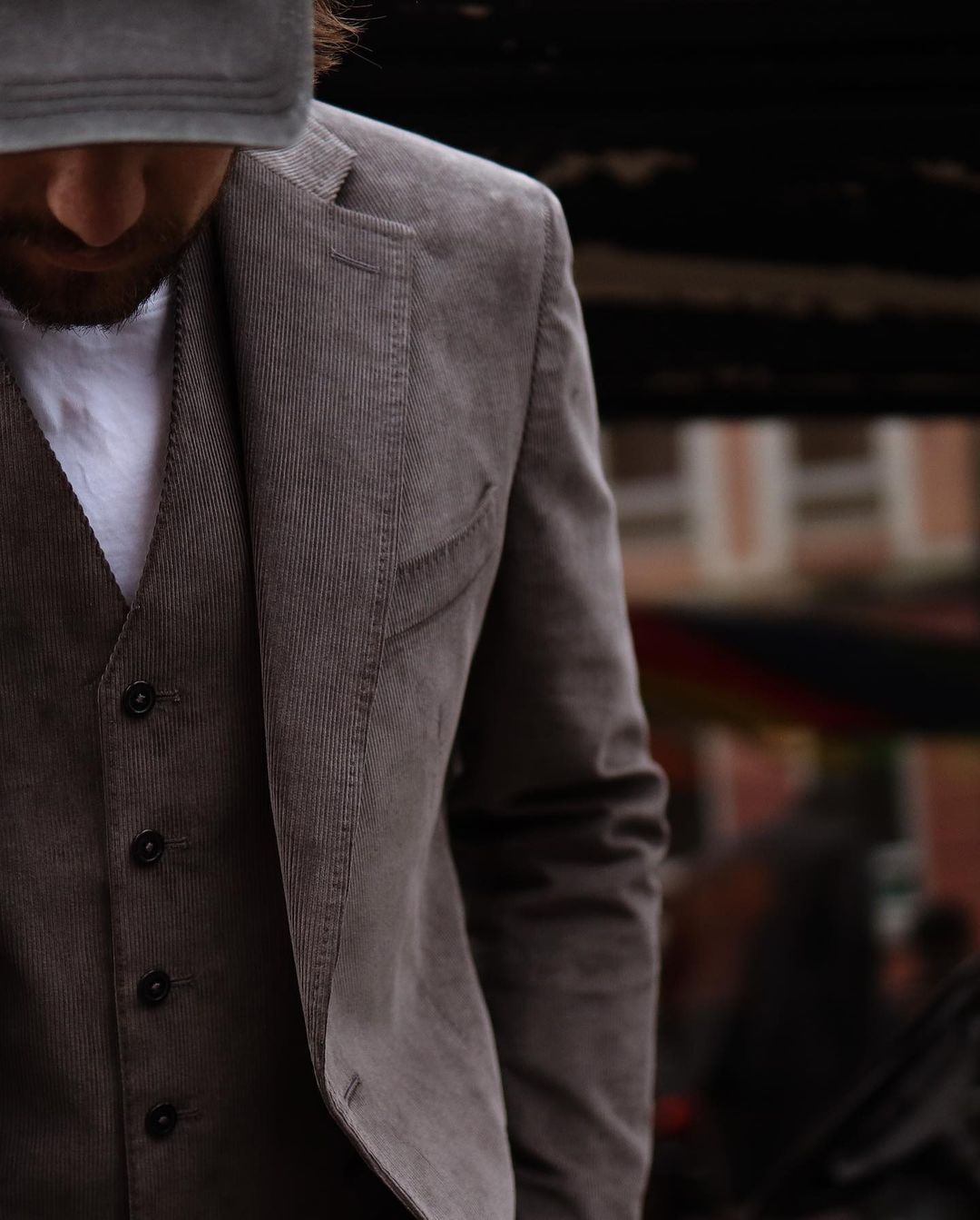 Traje clásico marrón para hombre, de un solo pecho, hecho a medida, de tres piezas, chaqueta, chaleco, pantalones, traje de novio de diseñador para ocasiones formales. 