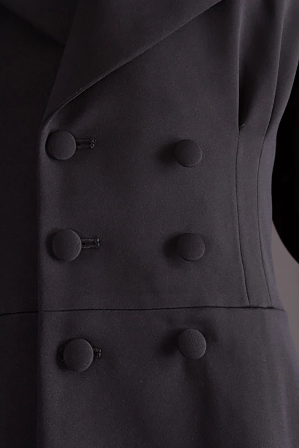 Elegant Custom Tailored Black Long Coat for Men - Premium Thick Fabric, Double Breasted Design, Perfect for Autumn and Formal Occasions