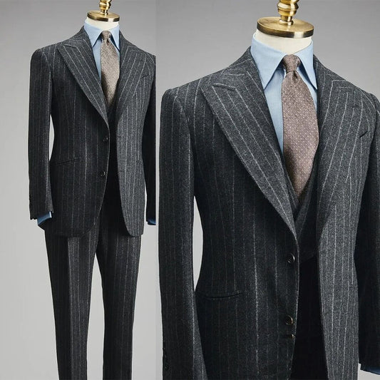 Classic Men Suits With Double Breasted Stripe Three Pieces Jacket Pants and Vest Custom Made Designer Wedding Party