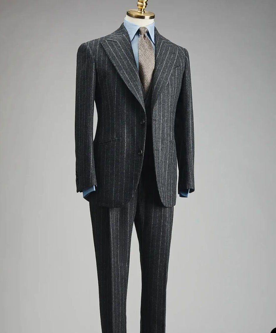 Classic Men Suits With Double Breasted Stripe Three Pieces Jacket Pants and Vest Custom Made Designer Wedding Party