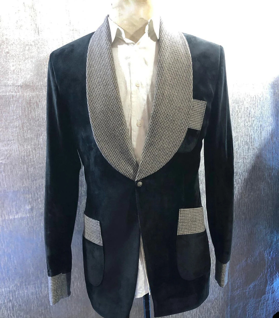 Traje clásico de terciopelo de invierno para hombre, abrigo de una pieza, chaqueta de un solo pecho con cuello a cuadros vintage, esmoquin de boda hecho a medida, nuevo y popular
