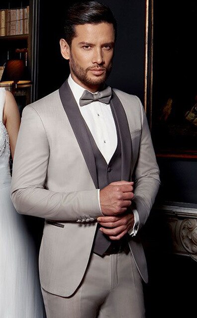 Trajes de boda a medida gris claro, 3 piezas (chaqueta, pantalón y chaleco), esmoquin informal, corte entallado, blazer tipo terno. 