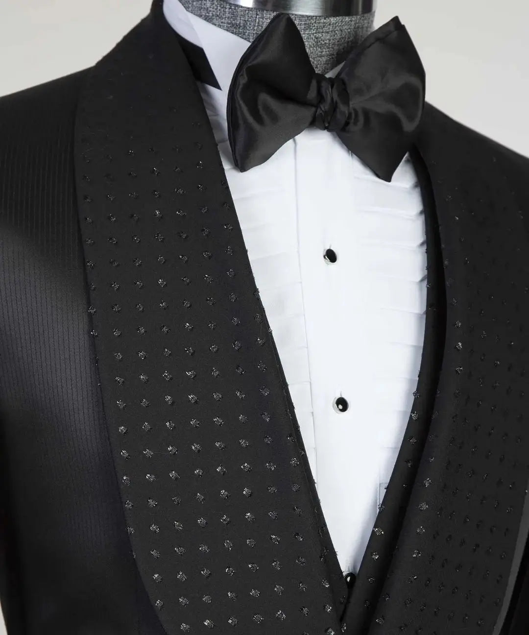 Stylish Custom Black Two-Piece Suit with One Button Jacket and Vest for Groom's Wedding and Formal Events