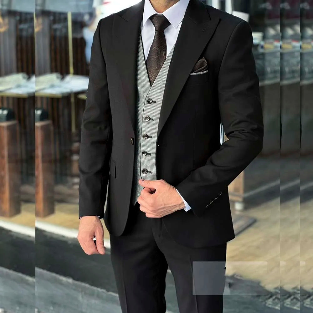 Costume 3 pièces noir élégant pour homme, luxueux, un bouton, revers en pointe, coupe slim, vêtements pour hommes, veste de mariage de haute qualité, gilet, pantalon, blazer