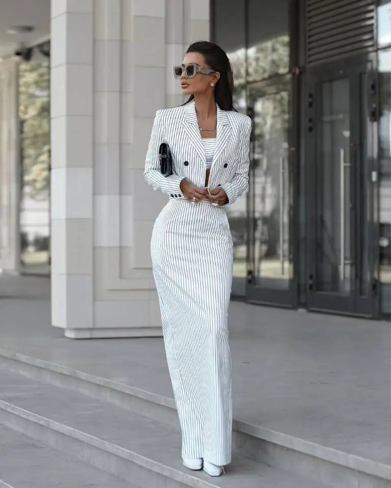 Stylish Women’s Pinstriped 3-Piece Suit Set – Slim Fit, Cropped Coat, and High-Waisted Skirt for Elegant Occasions