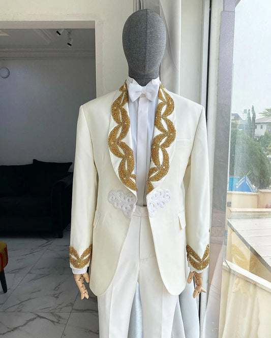 Exquisite Men's Suits Tailored 2 Pieces Blazer Pants One Button Wedding Sheer Lapel Gold Appliques Groom Custom Made Plus Size