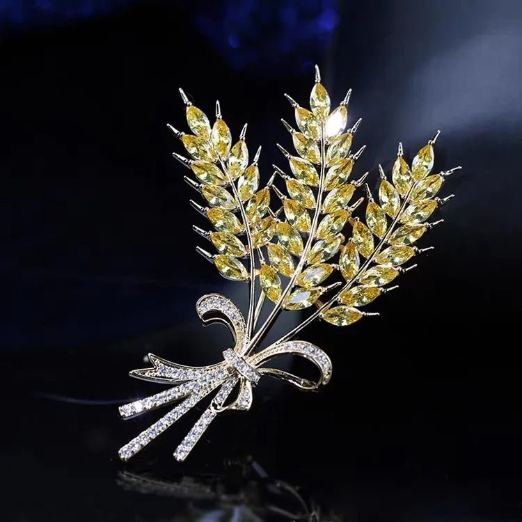 Exquisite Rhinestones Metal Golden Brooch For Women Men Suit Sweater Luxury Stylish Lapel Pins Jewelry Accessories Couple Gifts
