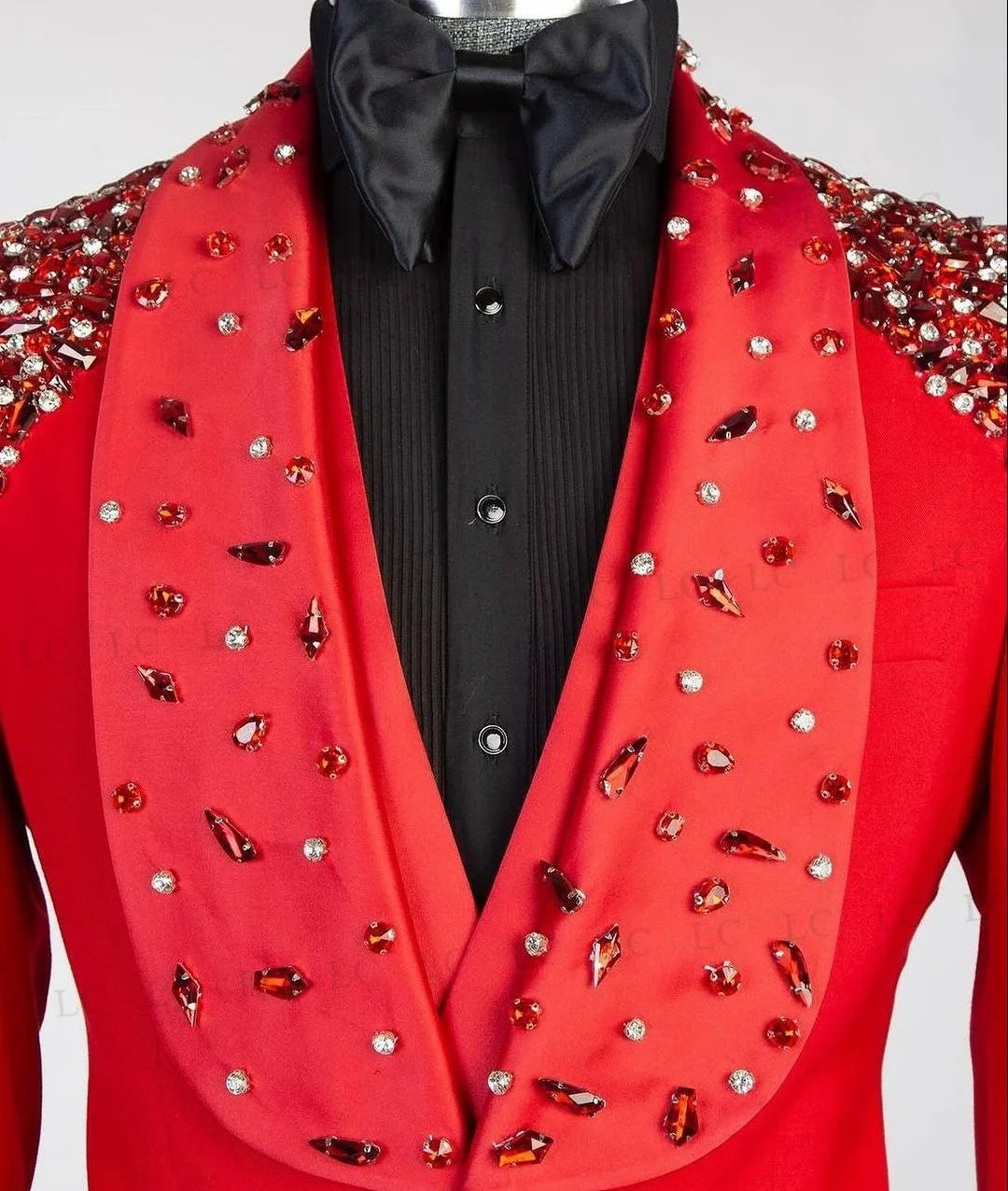 Ensemble smoking 3 pièces rouge éblouissant pour homme avec ornements perlés pour mariages, bals et fêtes - Blazer grande taille élégant aux détails raffinés