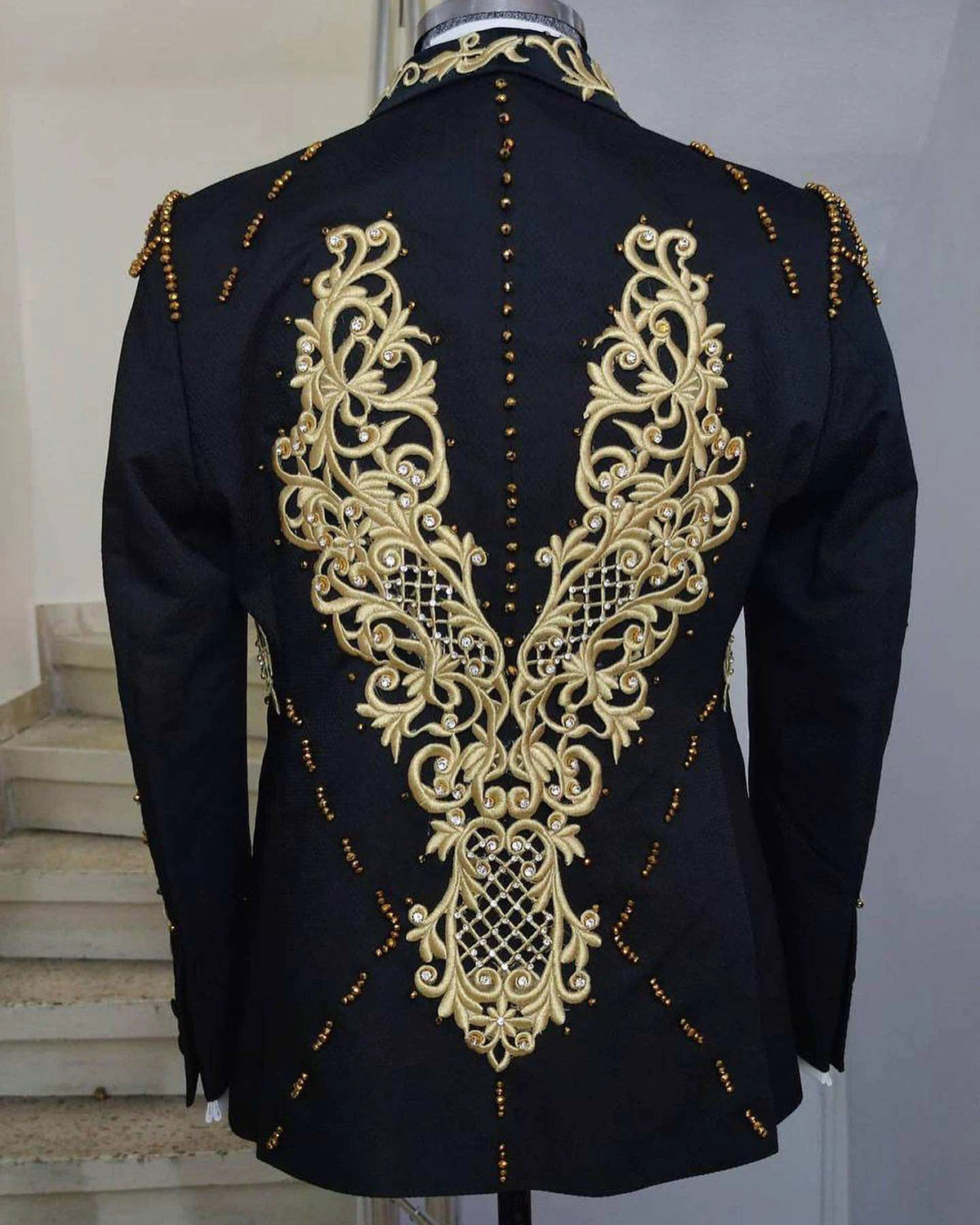 Fashion Beads Wedding Men's Suit Embroidered Decals Slim Fit 3-Pieces Tailor-Made Groom Formal Occasions Size Customized