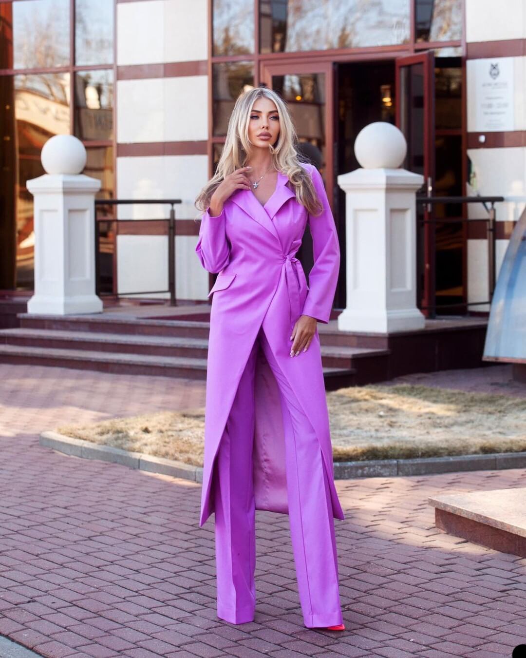 Trajes de chaqueta larga ajustados de color caramelo para mujer, para invitados de fiesta de graduación, ropa formal a medida (chaqueta + pantalón) 