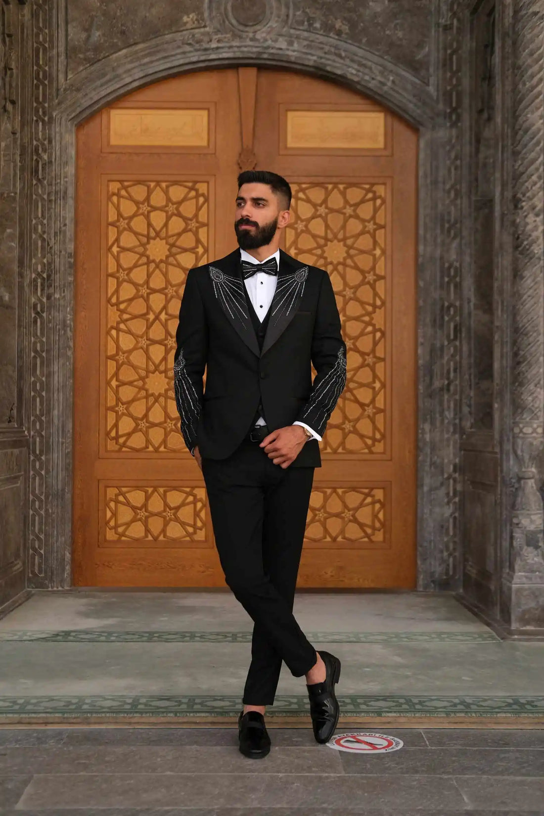 Trajes de boda para hombre con diamantes de imitación, esmoquin de un solo pecho, chaqueta de 3 piezas, pantalones, chaleco, traje de fiesta de negocios personalizado