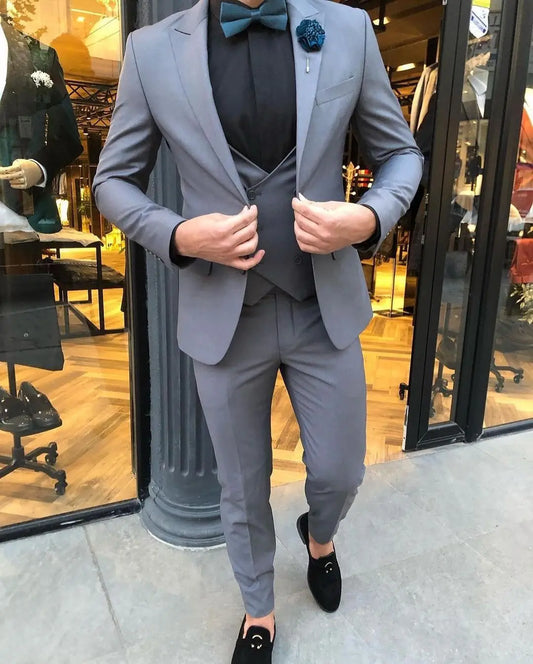 Formal Gray Men Wedding Tuxedos 3 Pieces Slim Fit  Peaked Lapel Groom Suits for Groomsmen Jacket Blazer Clothes Wear Coat