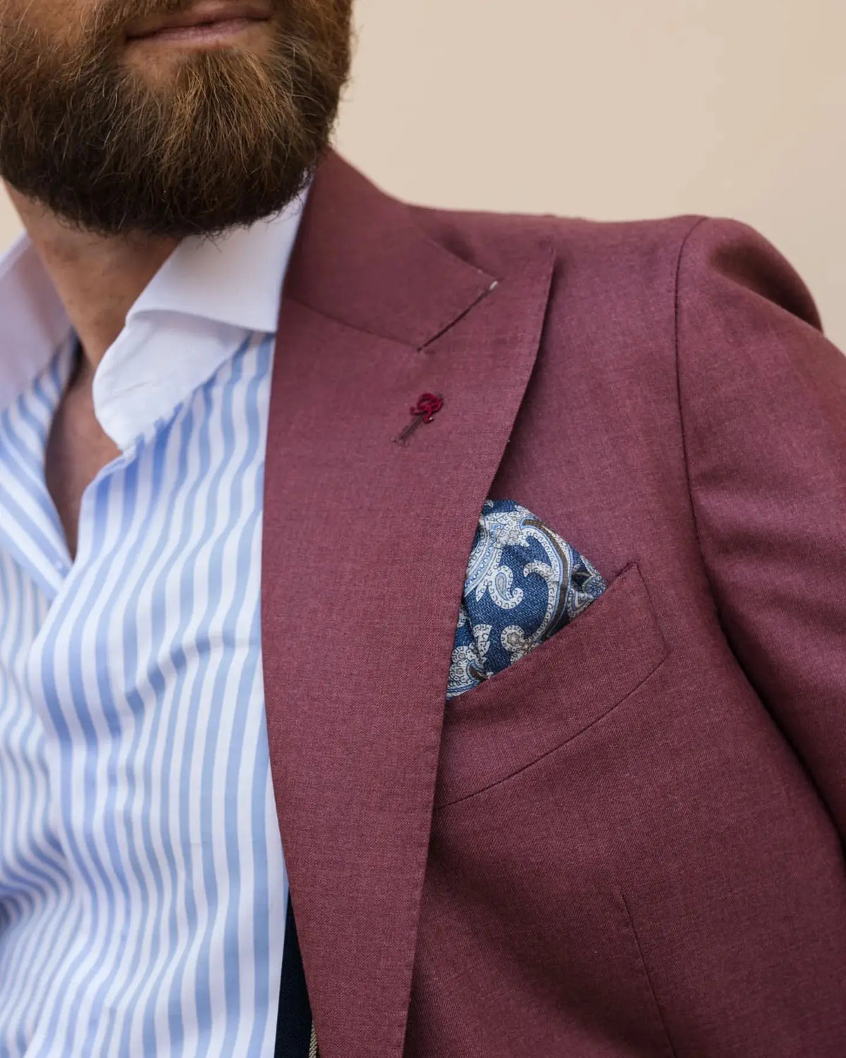 Traje de hombre color fucsia, a medida, con blazer rojo y pantalón, esmoquin ajustado, para padrinos de boda, con solapa de pico, 2 piezas (chaqueta, pantalón y corbata)