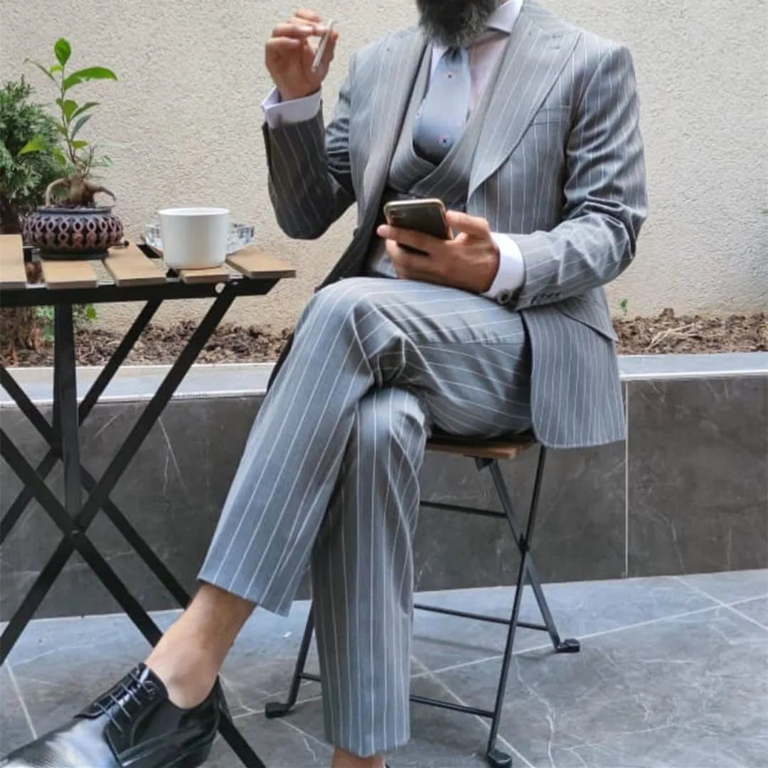 Trajes de hombre a rayas grises, a medida, de 3 piezas, blazer, pantalones, botonadura sencilla, corte entallado, para boda, novio, talla grande 