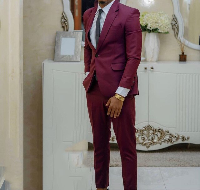 Trajes de hombre a medida en color verde burdeos, 2 piezas, corte entallado, esmoquin para novio de boda, solapa con muesca, conjunto de chaqueta y pantalón. 