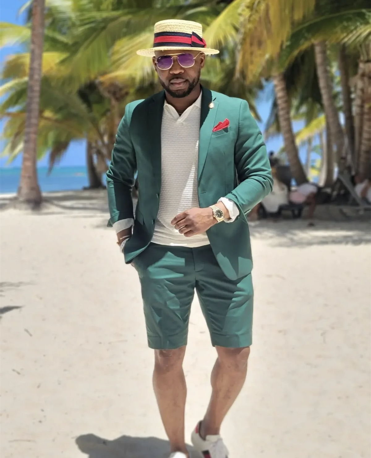 Traje de esmoquin verde para hombre, blazer con solapa con muescas y pantalones cortos, conjunto informal de 2 piezas para playa, corte entallado, hecho a medida, para verano 