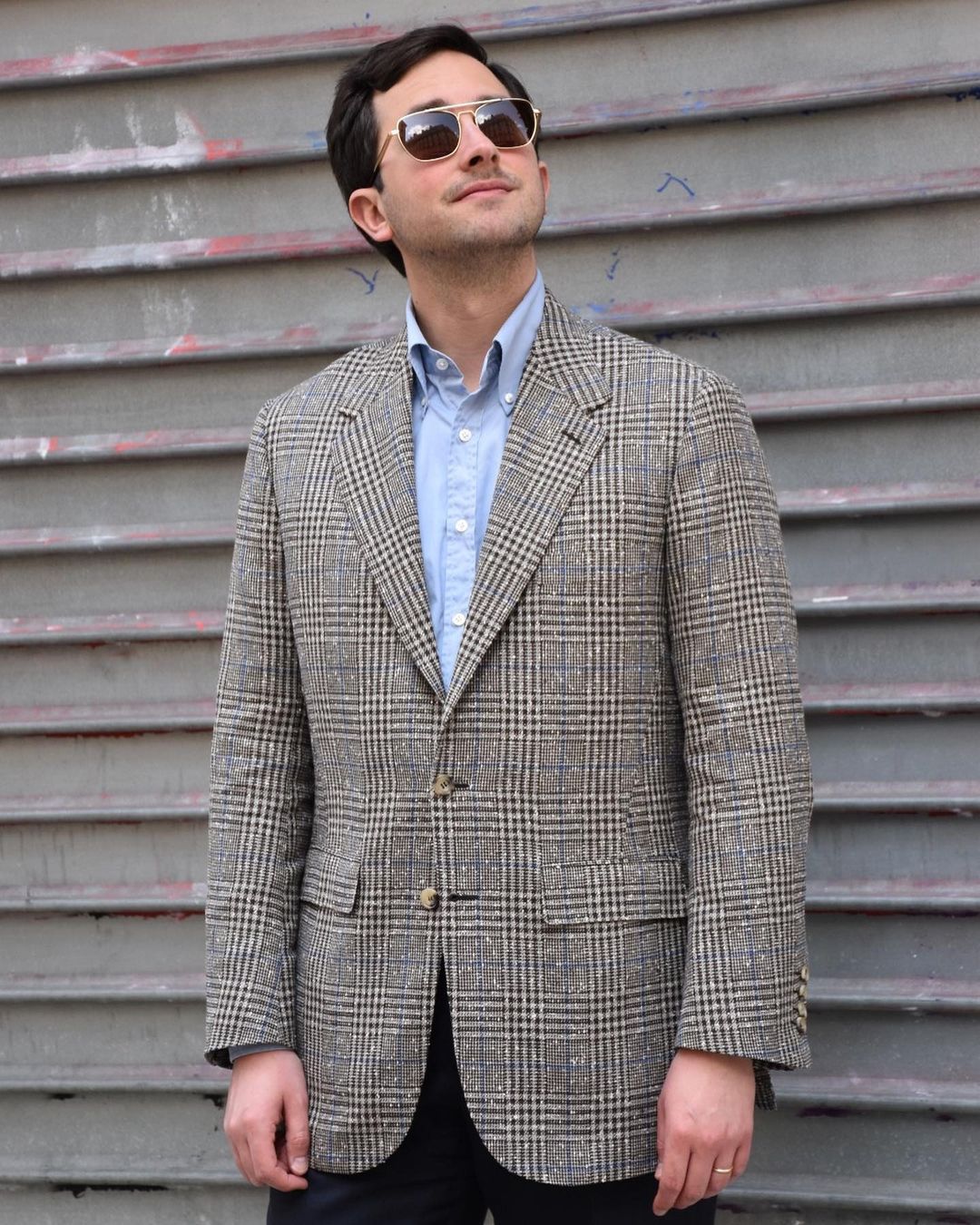 Traje clásico de rayas grises para hombre, de una sola botonadura, hecho a medida, de una pieza, chaqueta de diseñador para novio, traje formal para ocasiones especiales. 