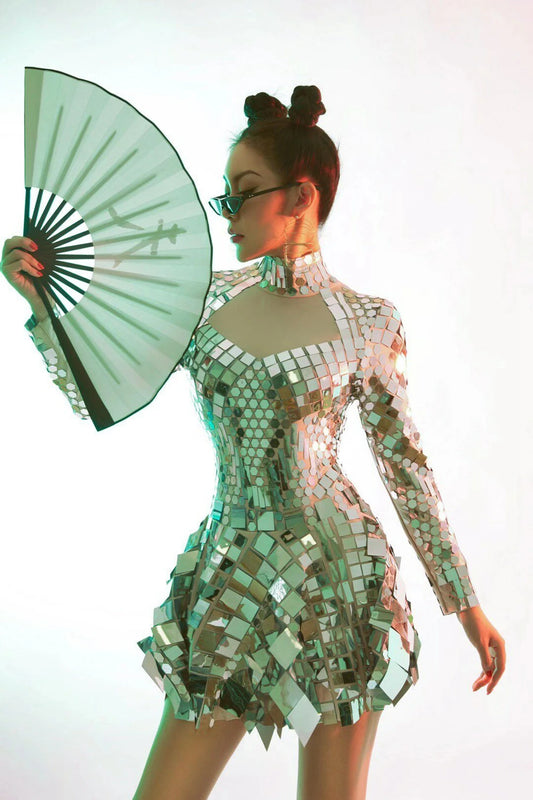 Robe courte à paillettes argentées scintillantes pour femme, tenue de soirée, de bal, de scène, de bar, de fête