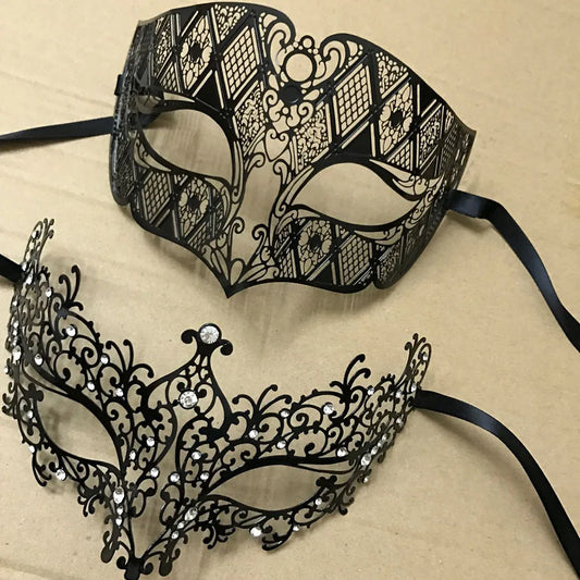 Laser Cut Couple Lovers Venetian Masquerade Masks Black Metal Masks Halloween Party Shows Cosplay Sexy Wedding Mask Set