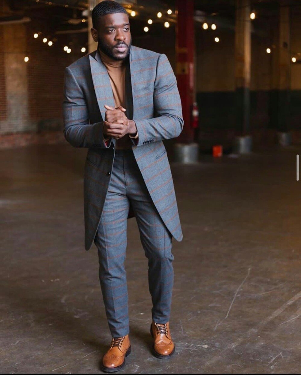 Plus Size men Suits Two Piece Suit Herringbone Peaked Lapel Custom Made Groom Tuxedos Wedding Prom Dress Long Jacket Pant