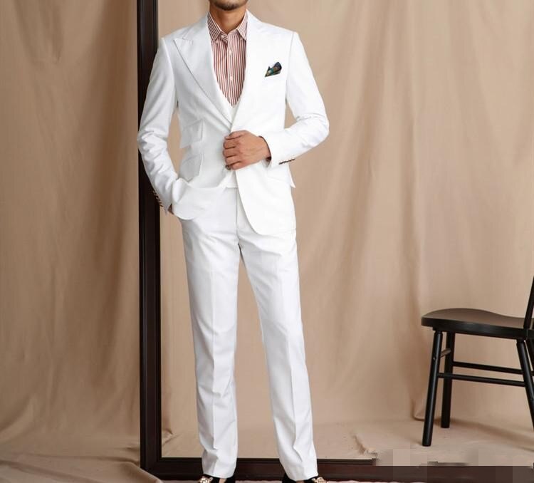 Groomsmen Peak Lapel Groom Tuxedos Men Wedding Dress Man Jacket Blazer Prom Dinner 3 Piece Suit(Jacket+Pants+Tie+Vest)