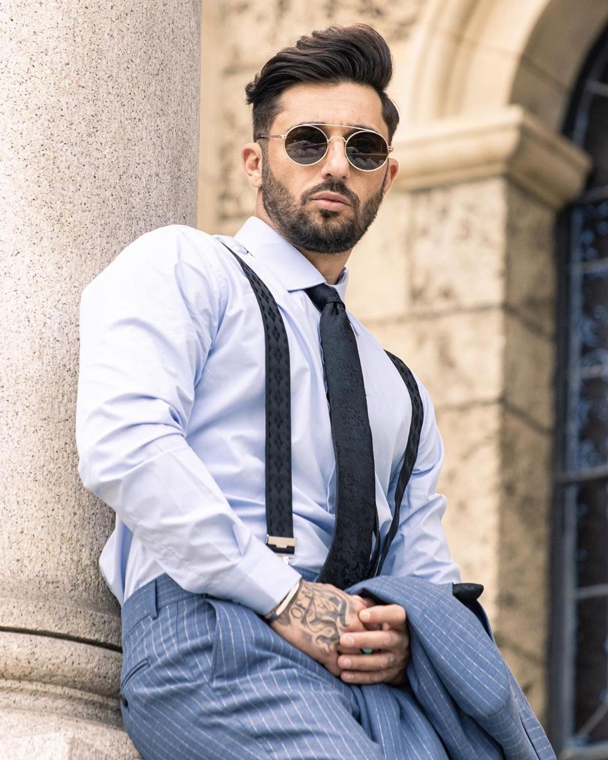 Costume deux pièces bleu brume pour homme, revers pointus, rayures marron, smoking de mariage sur mesure 